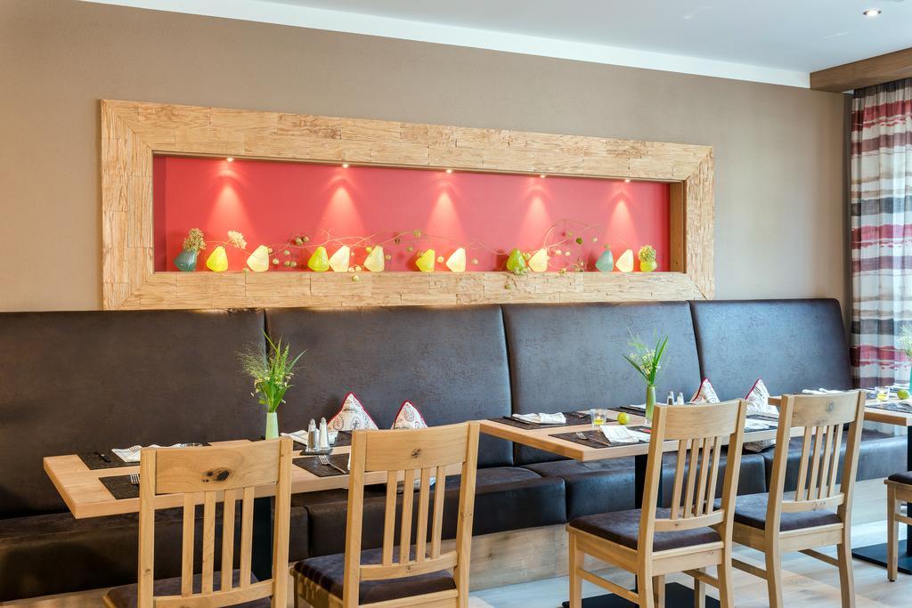 Die Post Hotel Bad Groenenbach Bagian luar foto