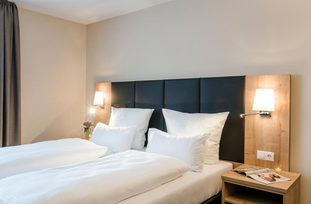 Die Post Hotel Bad Groenenbach Ruang foto