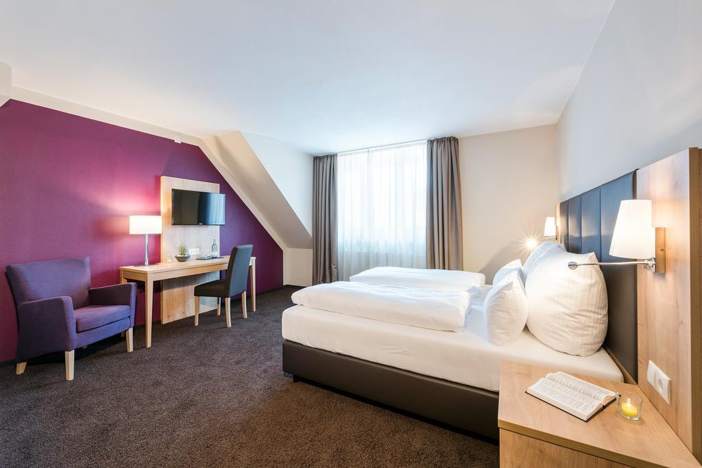 Die Post Hotel Bad Groenenbach Ruang foto