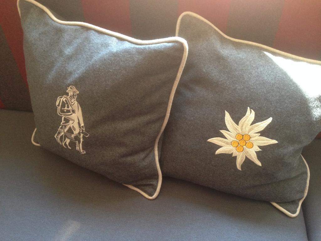 Die Post Hotel Bad Groenenbach Bagian luar foto